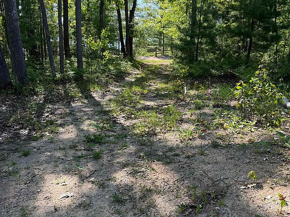 3rd image of 6743 Beach Rd