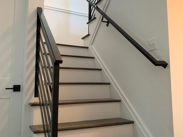 237 Mechanic St APT B