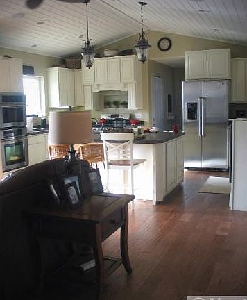 2nd image of 3885 Shanty Court St