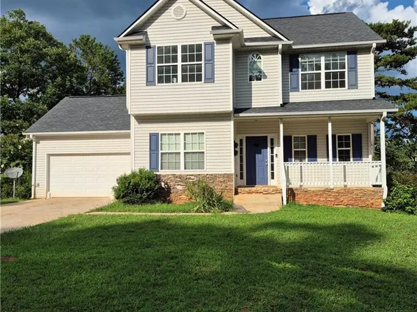 512 Bishop Ct, Commerce, GA 30529