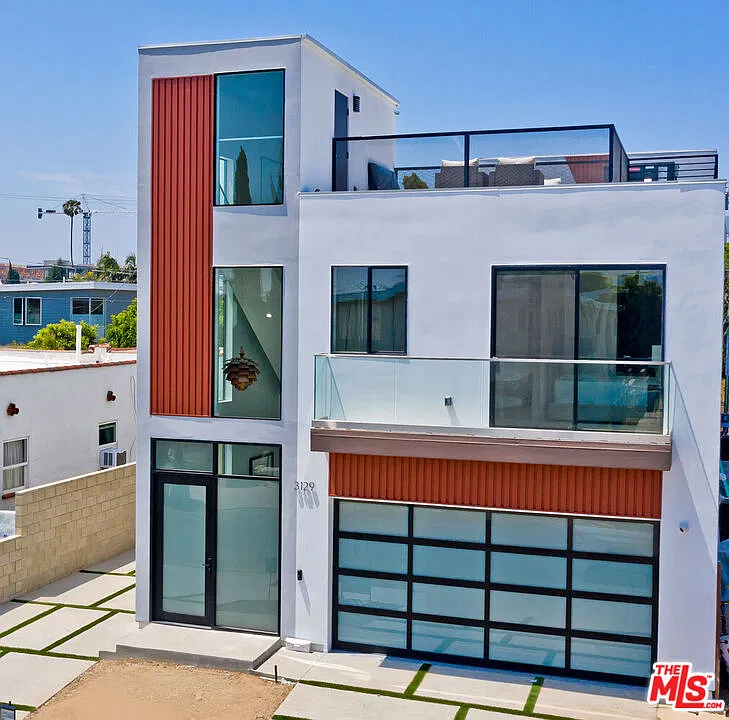 3 bed, 3.0 bath, 1954 sqft, $7,500 — Photo 2