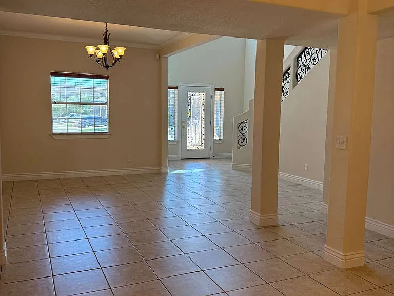 3737 Tierra Campa Dr — Photo 11
