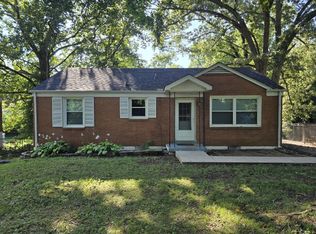 1008 Colonial Ct, Clarksville, TN 37043