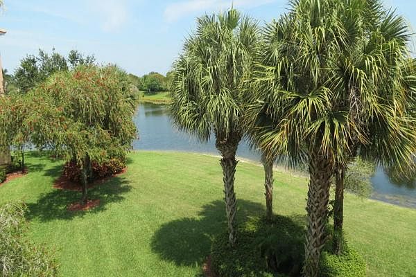 Home For Sale In Coral Lakes