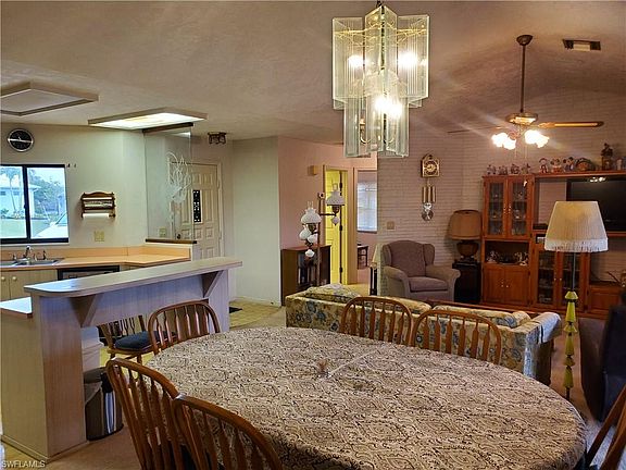 5th image of 2150 SE 20th Pl