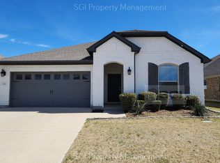 7461 Pondview Ln, Fort Worth, TX 76123