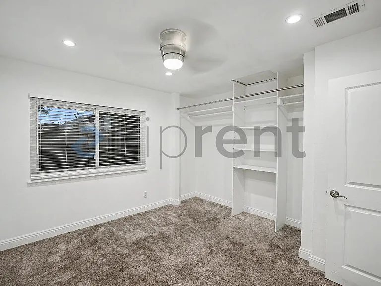1231 W 87th St — Photo 19