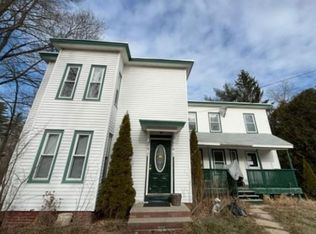 33 Prospect St, Baldwinville, MA 01436