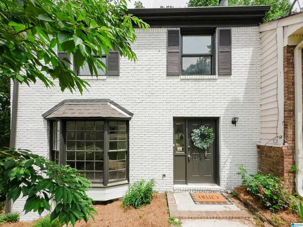 732 Eastern Manor Ln, Birmingham, AL 35215