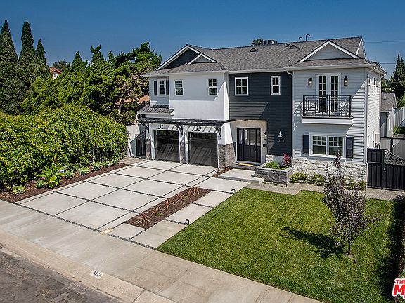 2nd image of 3512 Barry Ave