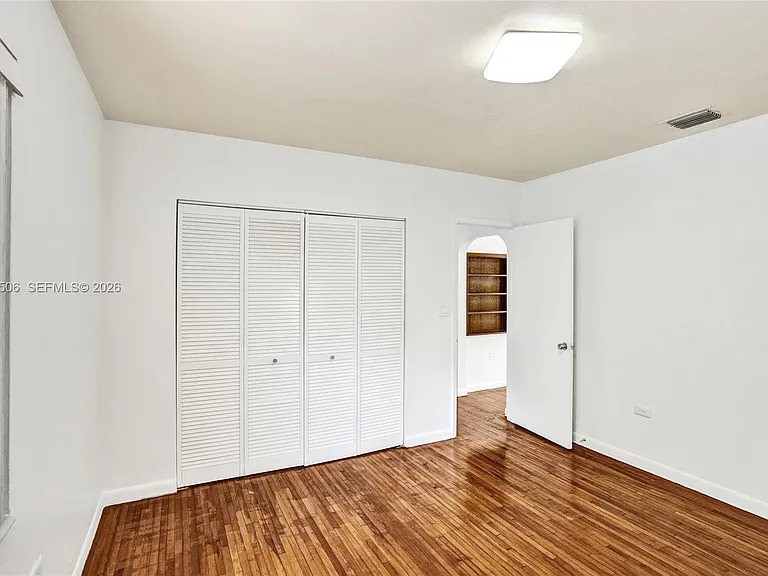 2420 SW 16th St — Photo 18