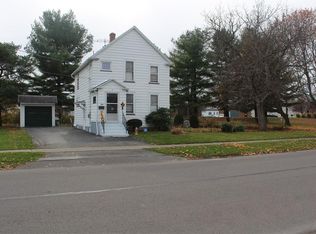 204 Garfield Ave, East Rochester, NY 14445