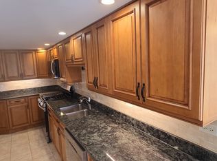 16601 Jean Ln APT 1A, Tinley Park, IL 60477