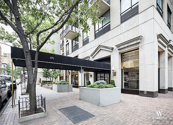 Rented by Warburg | media 29