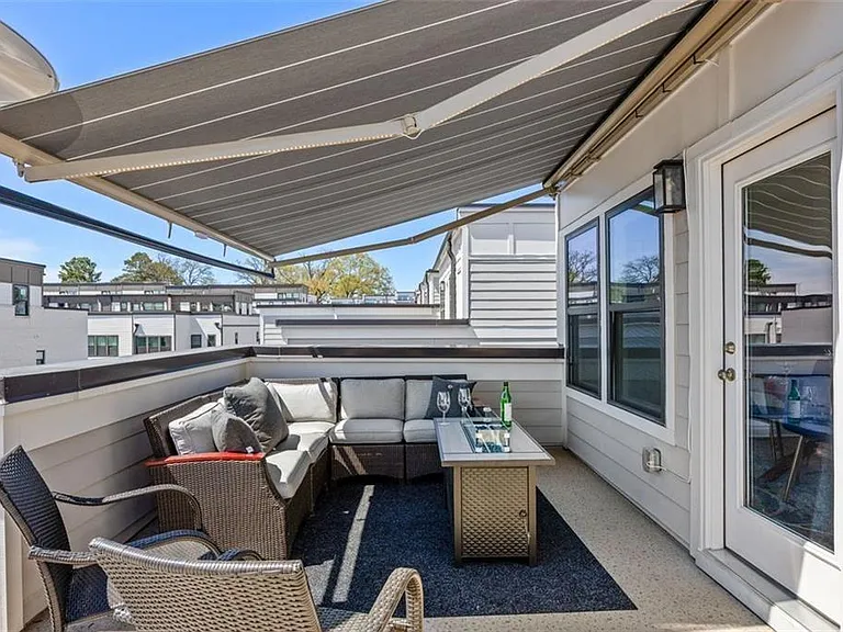 2145 Burnside Dr NW — Photo 46