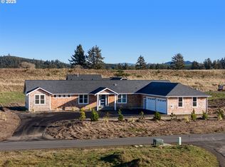 90197 Hobie Rd, Warrenton, OR 97146