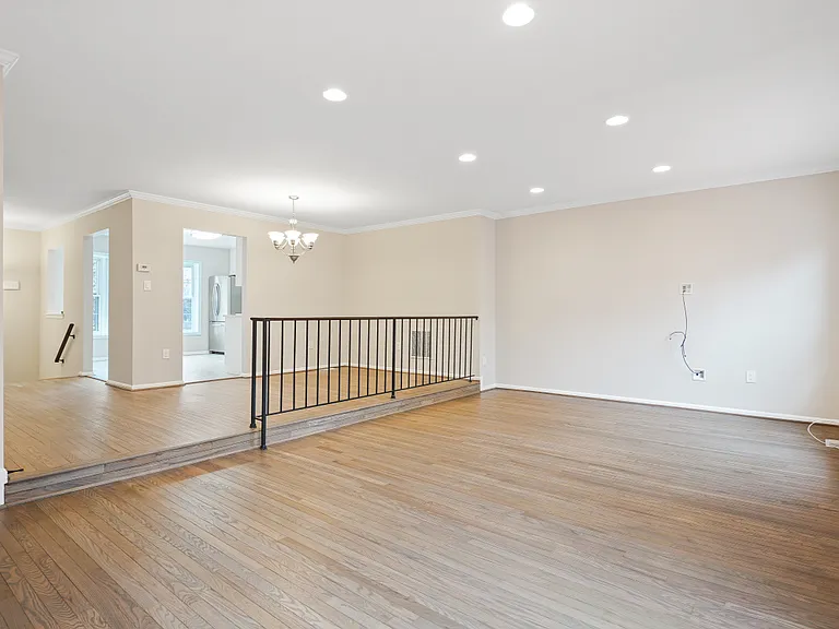 10106 Bosworth Ct — Photo 8
