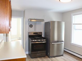 4 Northend St APT 1, Peabody, MA 01960