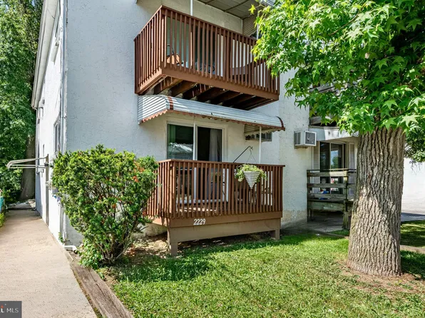 2229 Amosland Rd, Holmes, PA 19043