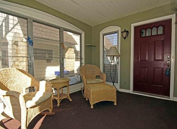 2nd image of 2221 Riverwood Pl