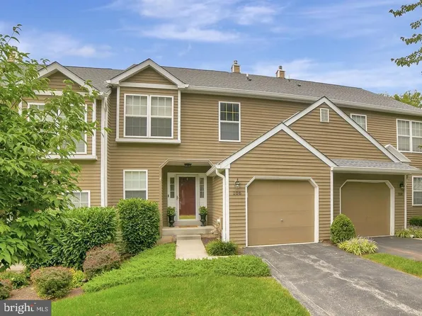 106 Weybridge Dr, Malvern, PA 19355