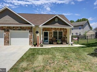 95 Old Mill Rd, Waynesboro, PA 17268