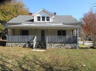 1801 N Rankin Ave, Newton, NC 28658