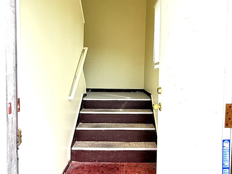 19504 Bigelow St #2 — Photo 17