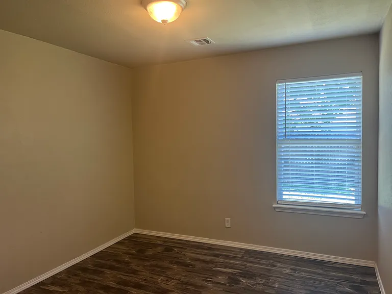 14708 S Hickory Cir — Photo 5