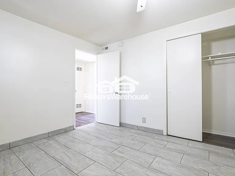 4832 NW Homestead Ter — Photo 5