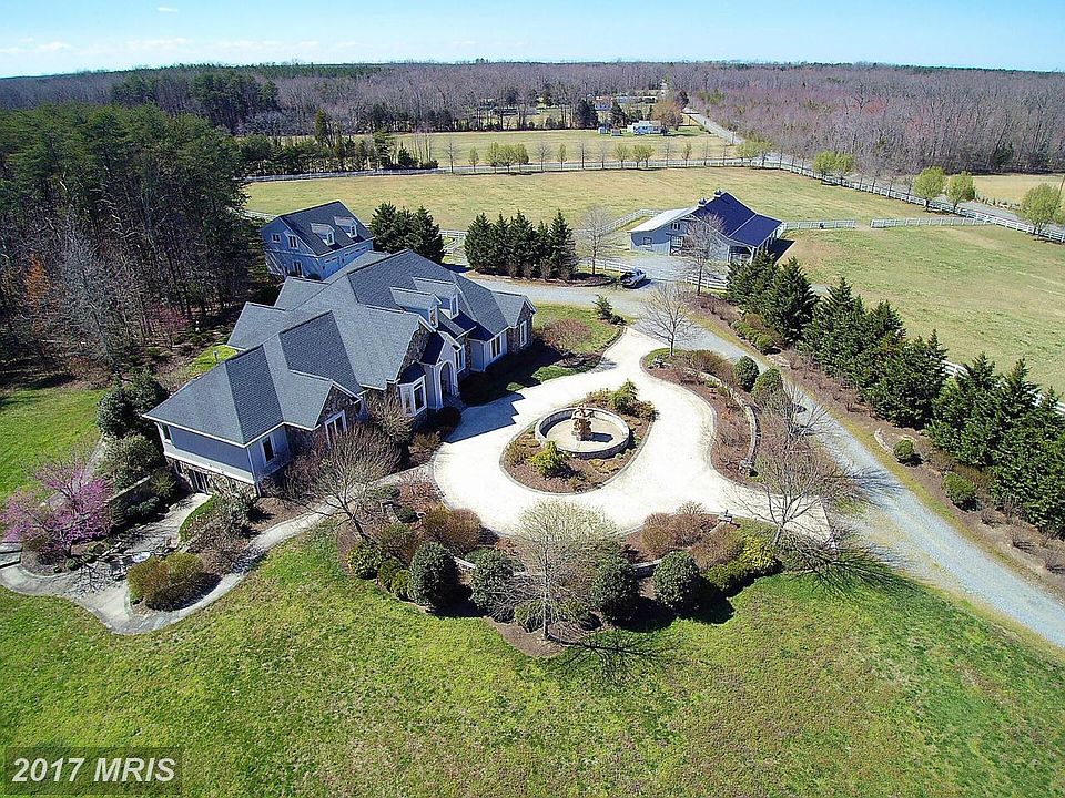 1st image of 8920 Olde Meadow Way