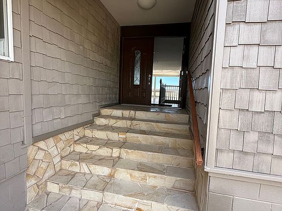 2nd image of 1617 Paula Dr