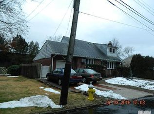150 Arthur Ave, West Babylon, NY 11704