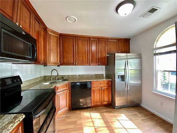 2nd image of 1447 Ivywood Rd