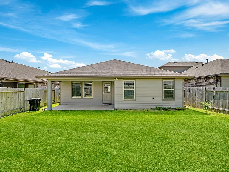 7543 Highland Chase Dr — Photo 37