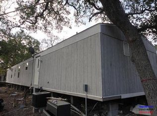 210 Jones Rd, Cedar Creek, TX 78612