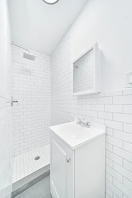 Rented by Living New York | media 10