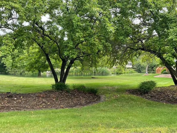 4619 Forest Edge Ln, Long Grove, IL 60047