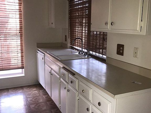 3rd image of 1405 Vegas Valley Dr APT 294