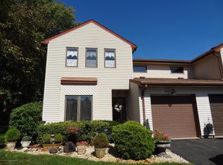 196 Pear Dr, Marlboro, NJ 07746