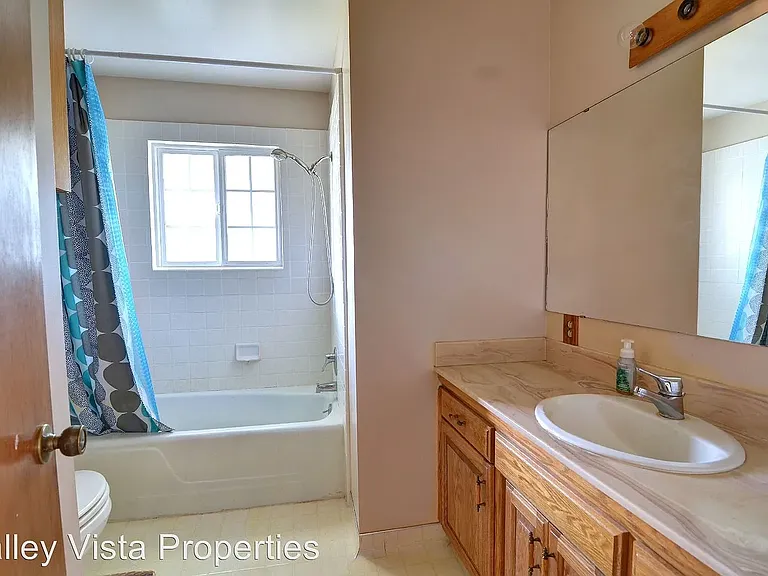 6825 N Locan Ave — Photo 17