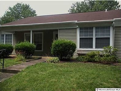 1st image of 845 Winchester Ct #B