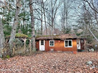 306 Big Hill Path, Scotrun, PA 18355