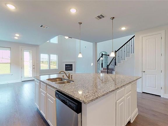 4th image of 1526 Temperance Way