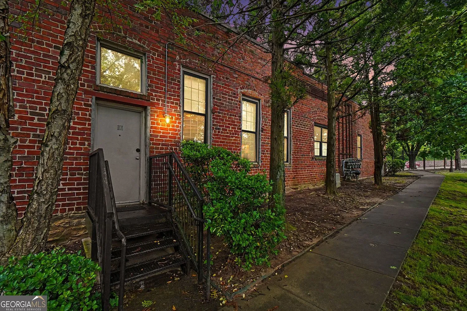 2 bed, 2.0 bath, 1481 sqft, $2,300 — Photo 2