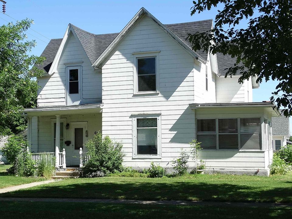 1st image of 601 C Ave
