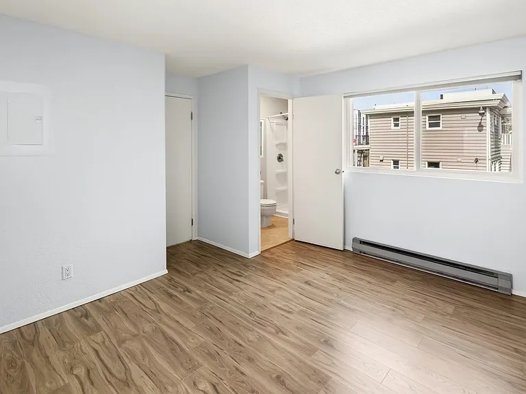 4226 Dayton Ave N #202 — Photo 8