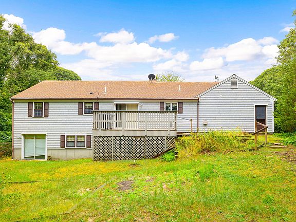 4th image of 36 LONGFELLOW Drive