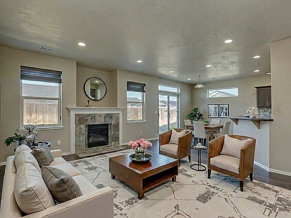 2nd image of 1006 S Antelope St