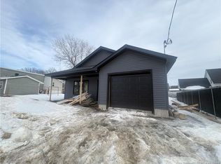 66 Chatham Ave, Miramichi, NB E1N 1G6